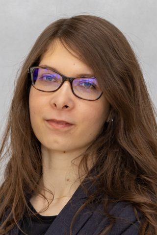 Nikolett Pénzváltó